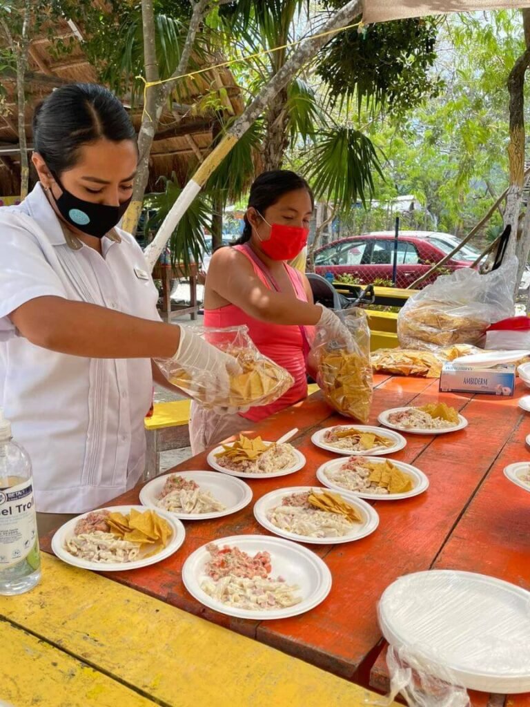 Seaside Rotary Feeding Program at Torres de la Paz